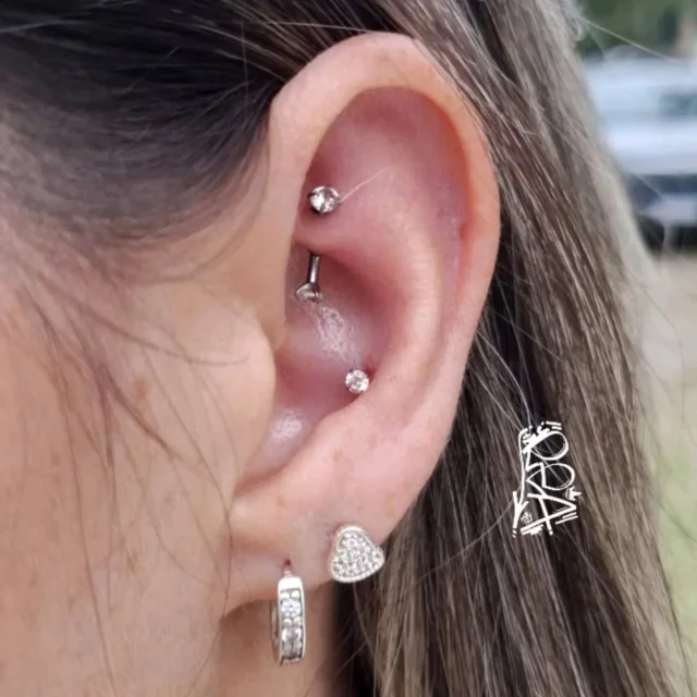 ✅ Perfurações ROOK & CONCH! 👑🔥®️
Aquela fotinha enviada pela cliente... Muito obrigado pela confiança!
.
✅Material estéril e autoclavado 
✅Joalheria recheada com Aço cirúrgico & Titânio 
✅Conforto e Privacidade 
✅ Atendimento com hora marcada 
.
.
#piercing #bodypiercing #tattoo #piercingstudio #piercinhfoto #pierced #piercinglovers #renanrea #kingstattoo